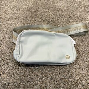 Lululemon Everywhere Belt Bag NWT